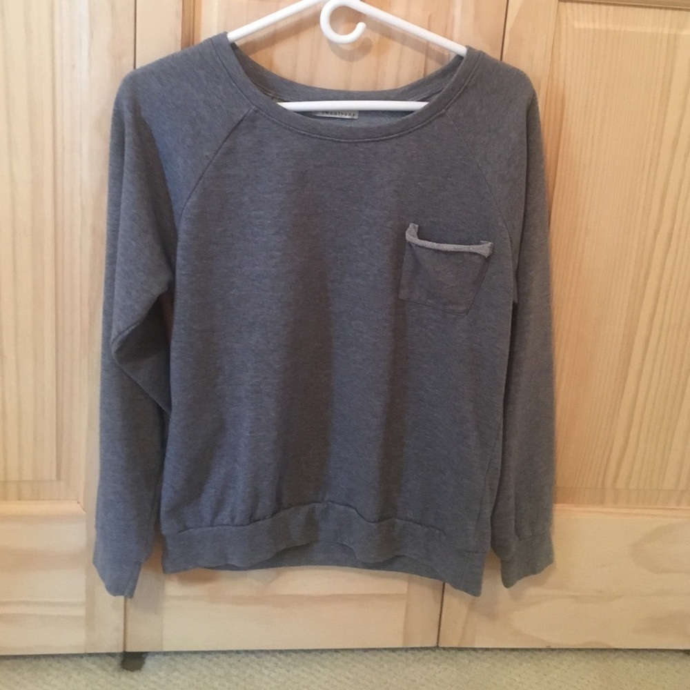Forever 21 gray sweatshirt